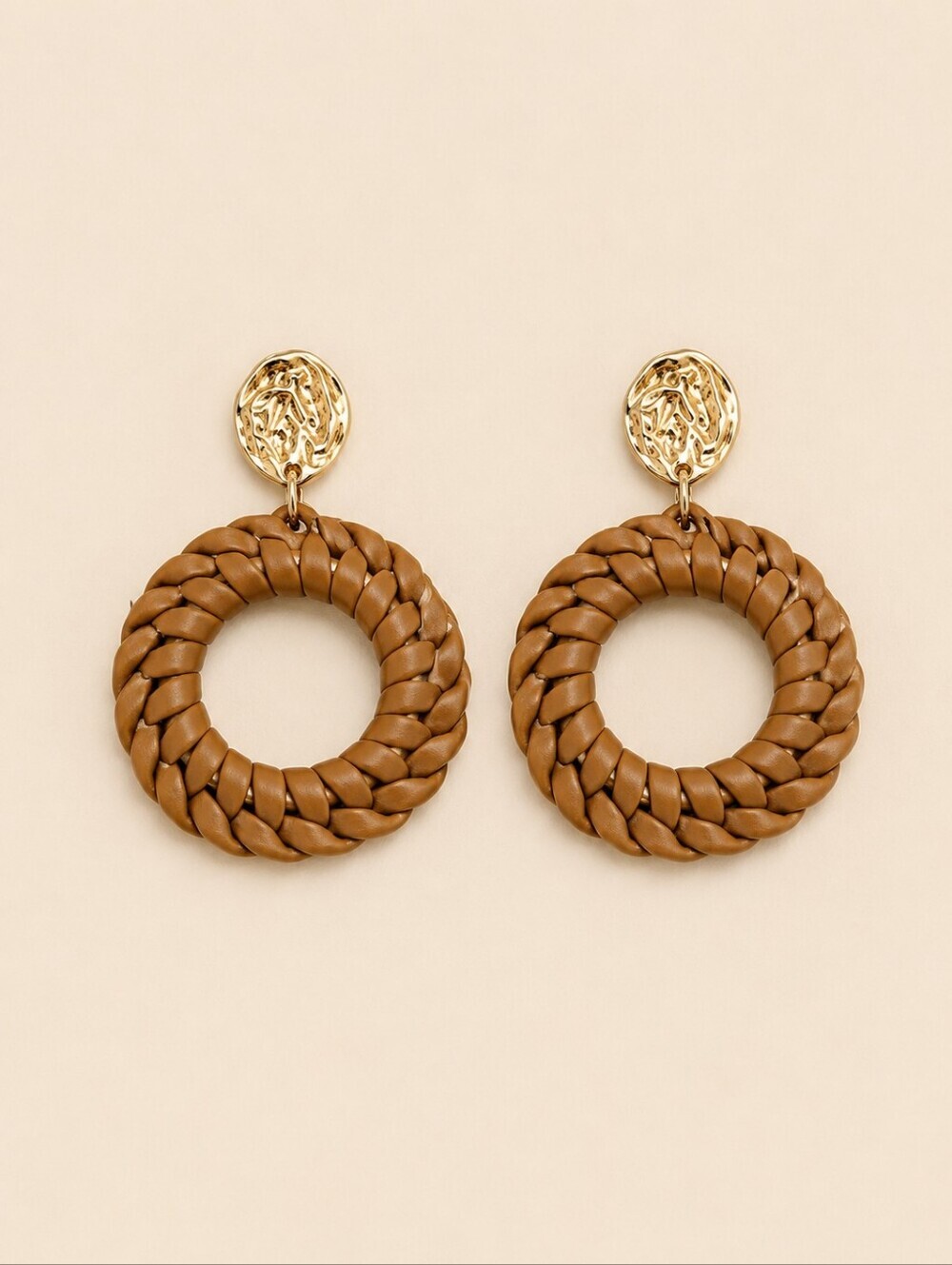 URBAN OUTFITTERS Cowboycore Western Leather Braided Circle Post Earrings